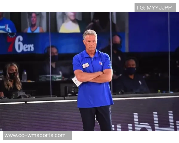 迈克布朗解析先发调整策略应对绿军小个阵容避免大个防守后卫